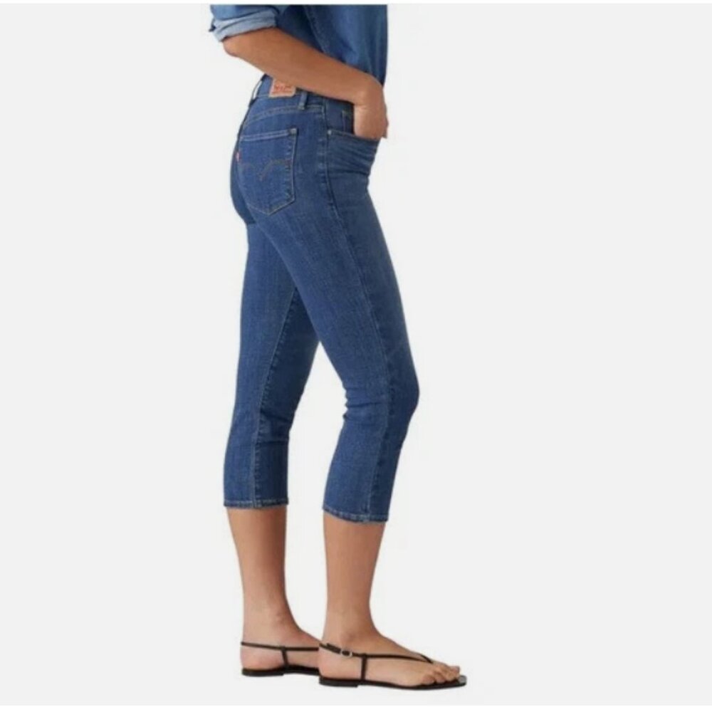 Levi's Women's 311 Shaping Capri Jeans
